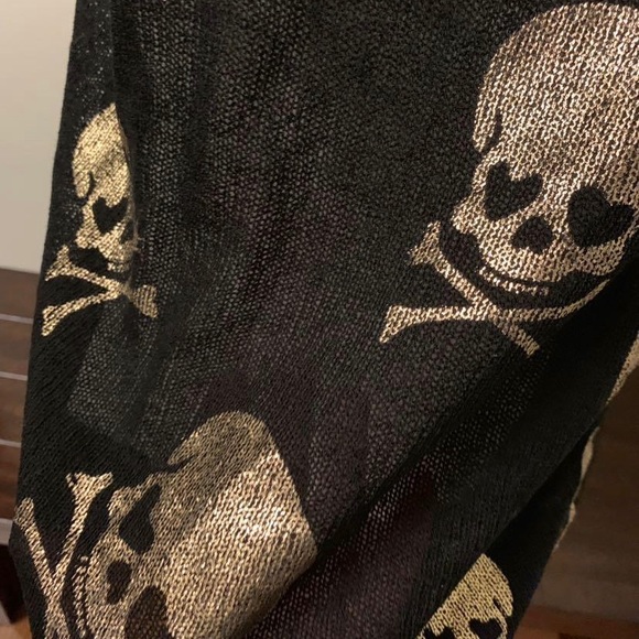 CECICO top NWT 3 for $20 - Picture 2 of 2